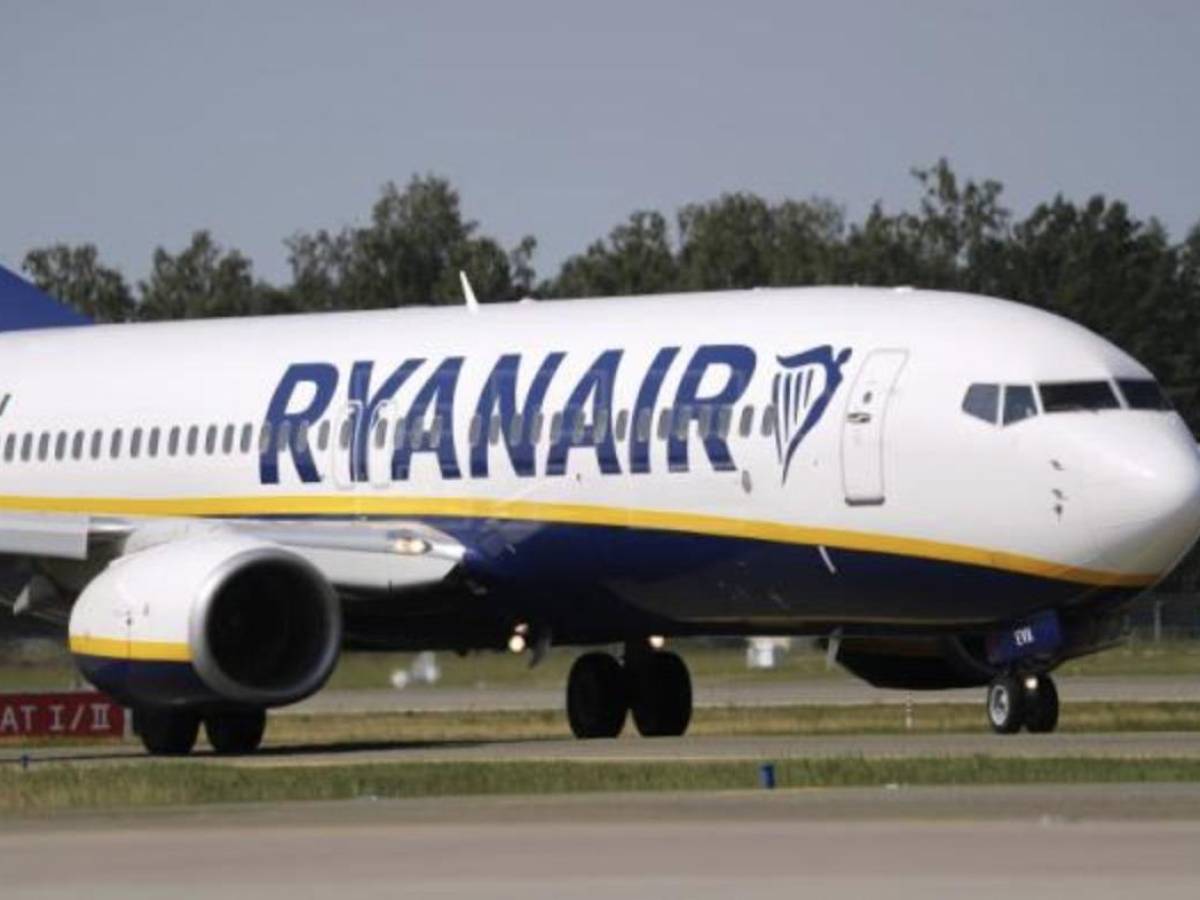 Ryanair anuncia subidas de precios y el fin de los vuelos a 10 euros