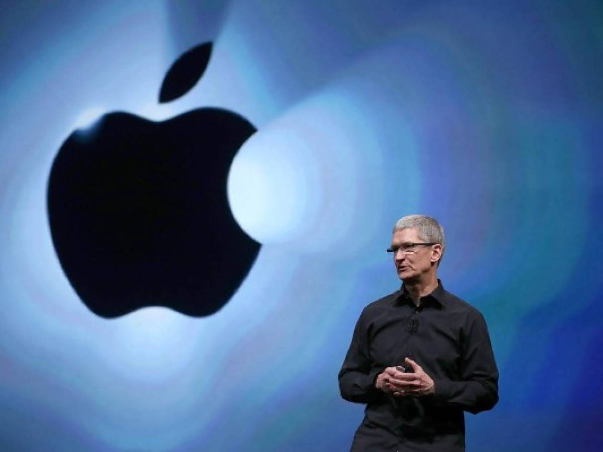 El CEO de Apple, Tim Cook, cuenta cómo será el futuro del iPhone SE