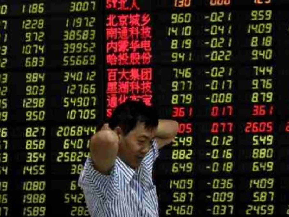 Las bolsas chinas siguen cayendo, pese a los esfuerzos del gobierno