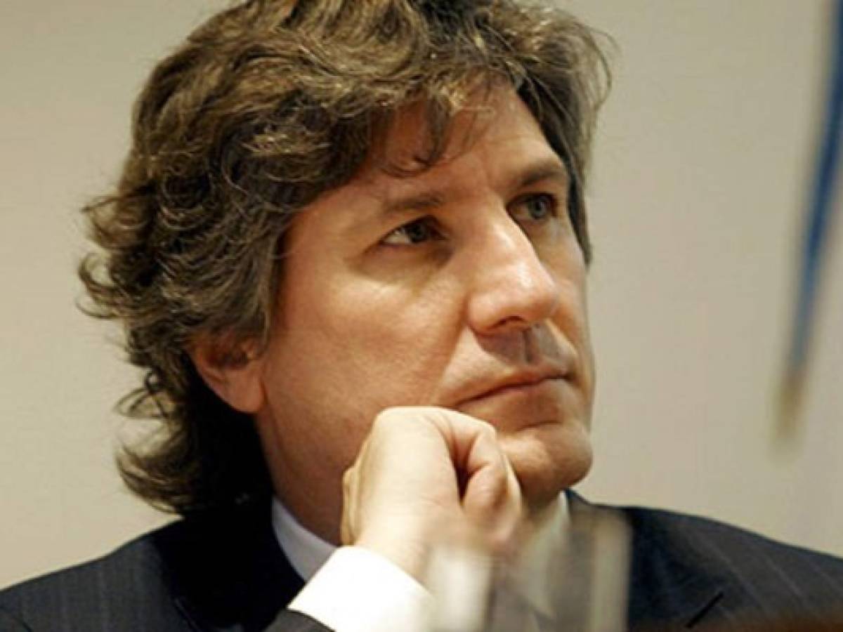 Argentina: vicepresidente complicado en caso de corrupción