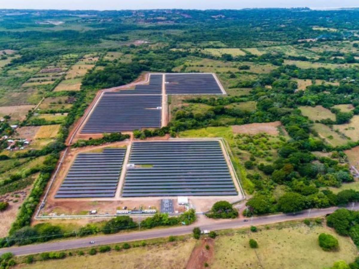 El Salvador: Inicia operaciones el parque fotovoltaico La Unión
