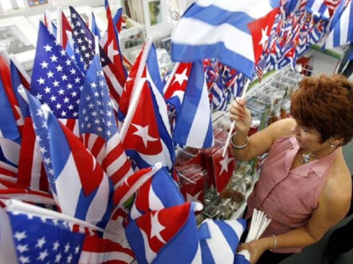 EE.UU. y Cuba seguirán dialogando por embajadas