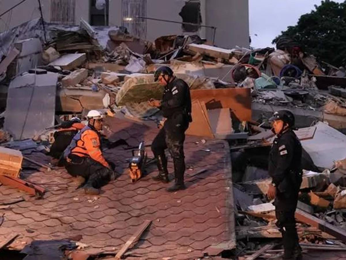 Pánico y edificios destruidos en Caracas tras dos fuertes sismos de 7,2 y 7,5