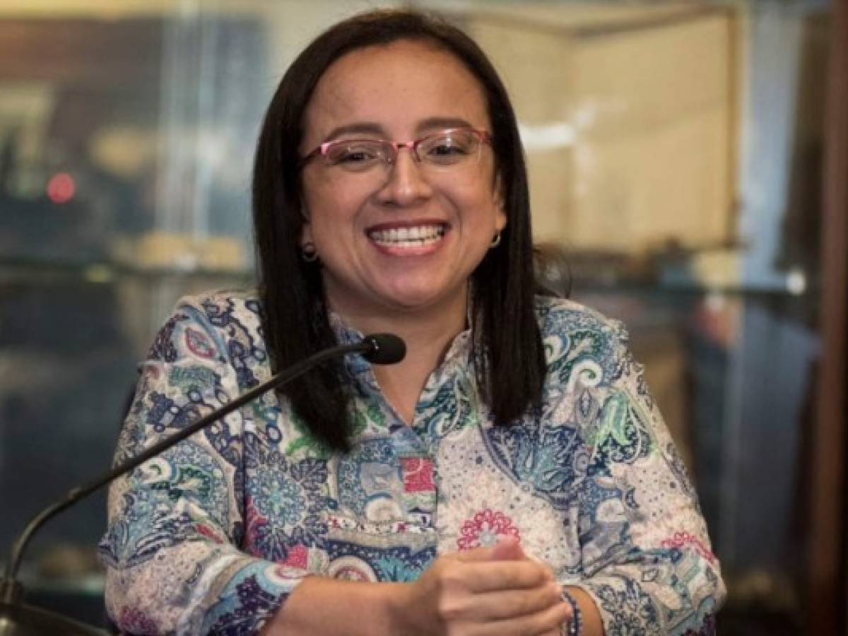 Lucía Pineda: Periodista valiente e inclaudicable