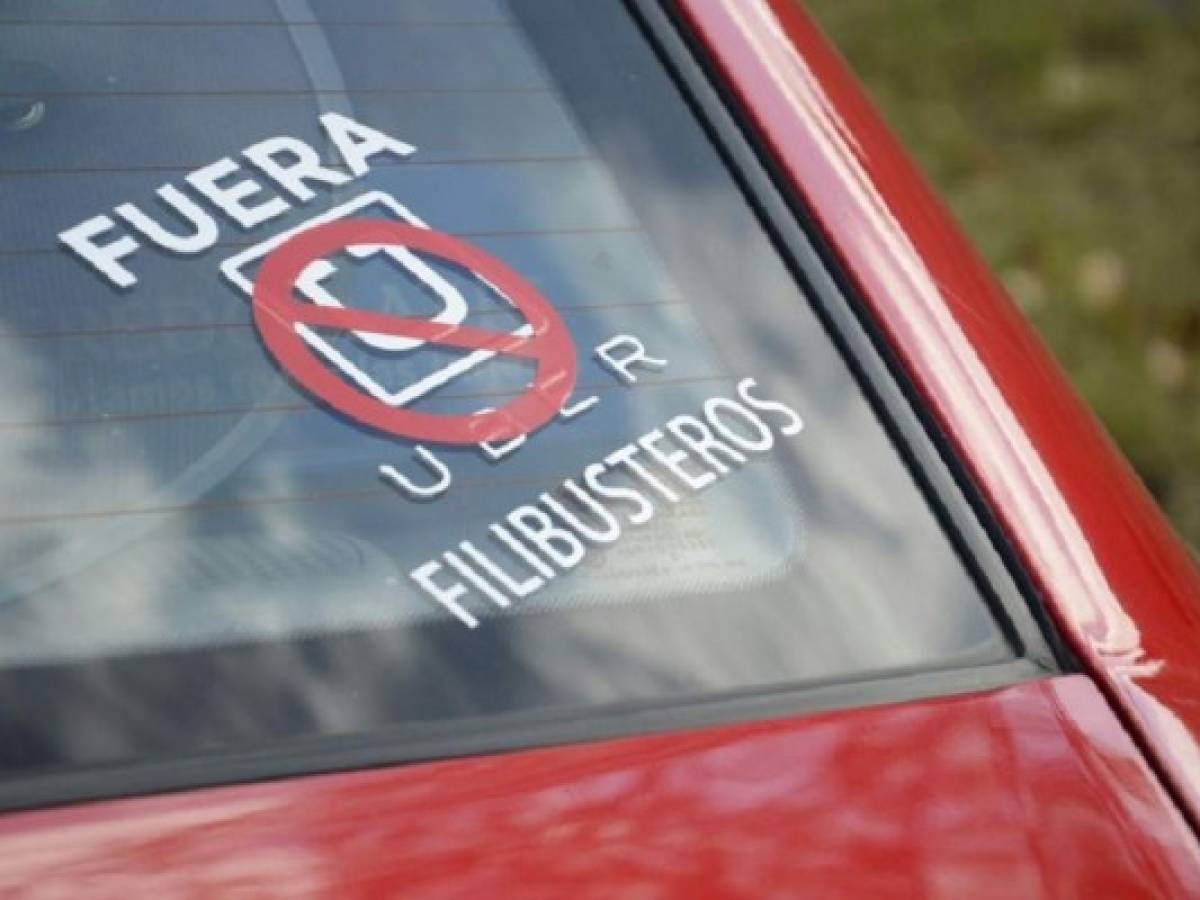 Taxistas ticos harán paro contar Uber