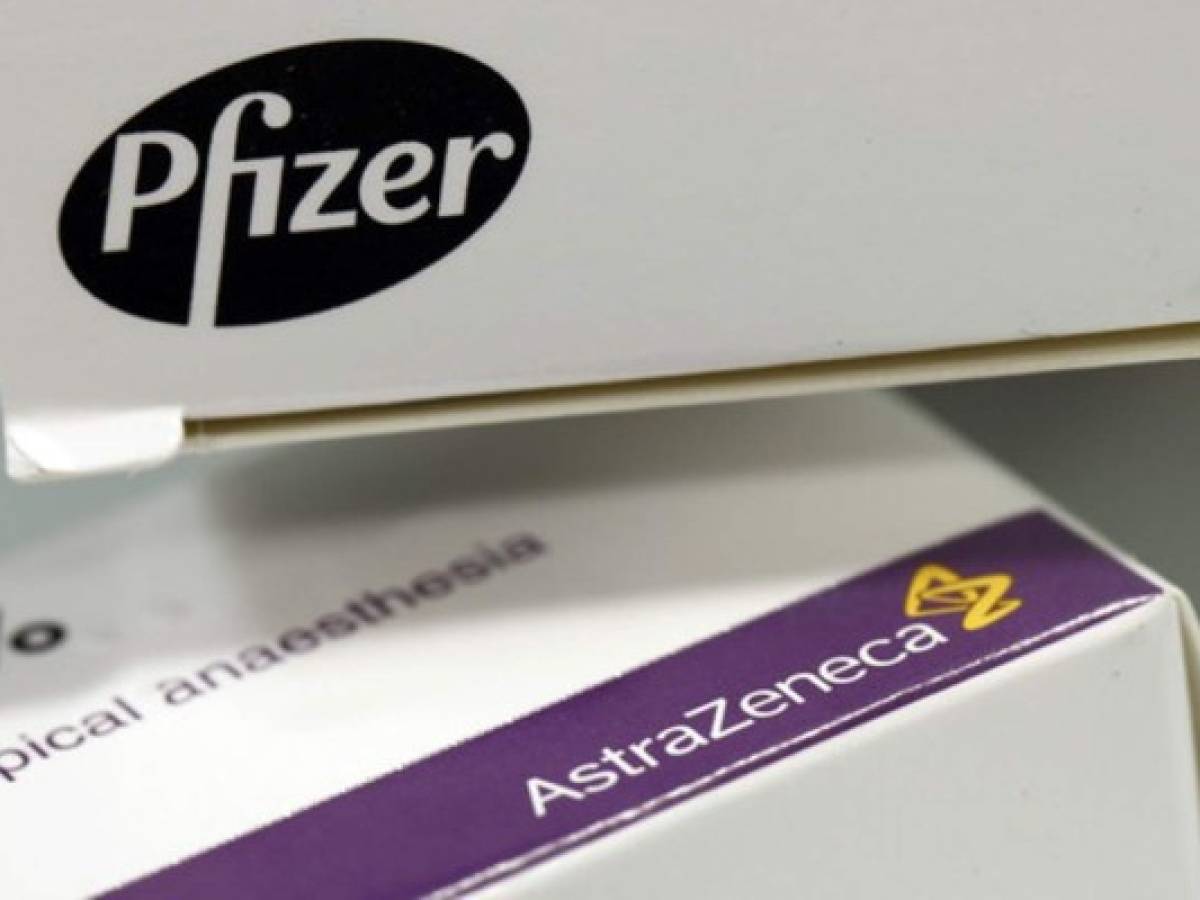 Pfizer presenta a legisladores argumentos para comprar AstraZeneca