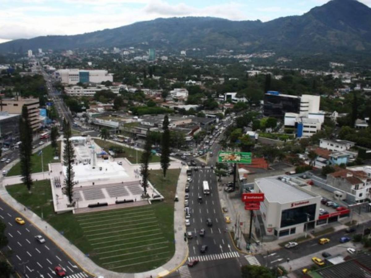 El Salvador: Crédito de la banca creció 5% en 2019