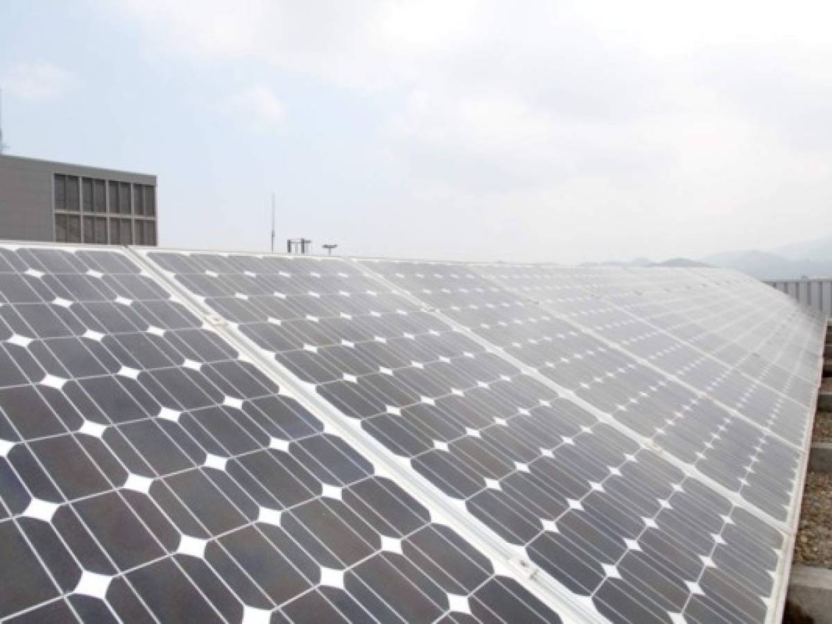 Guatemala: habilitan planta de energía solar