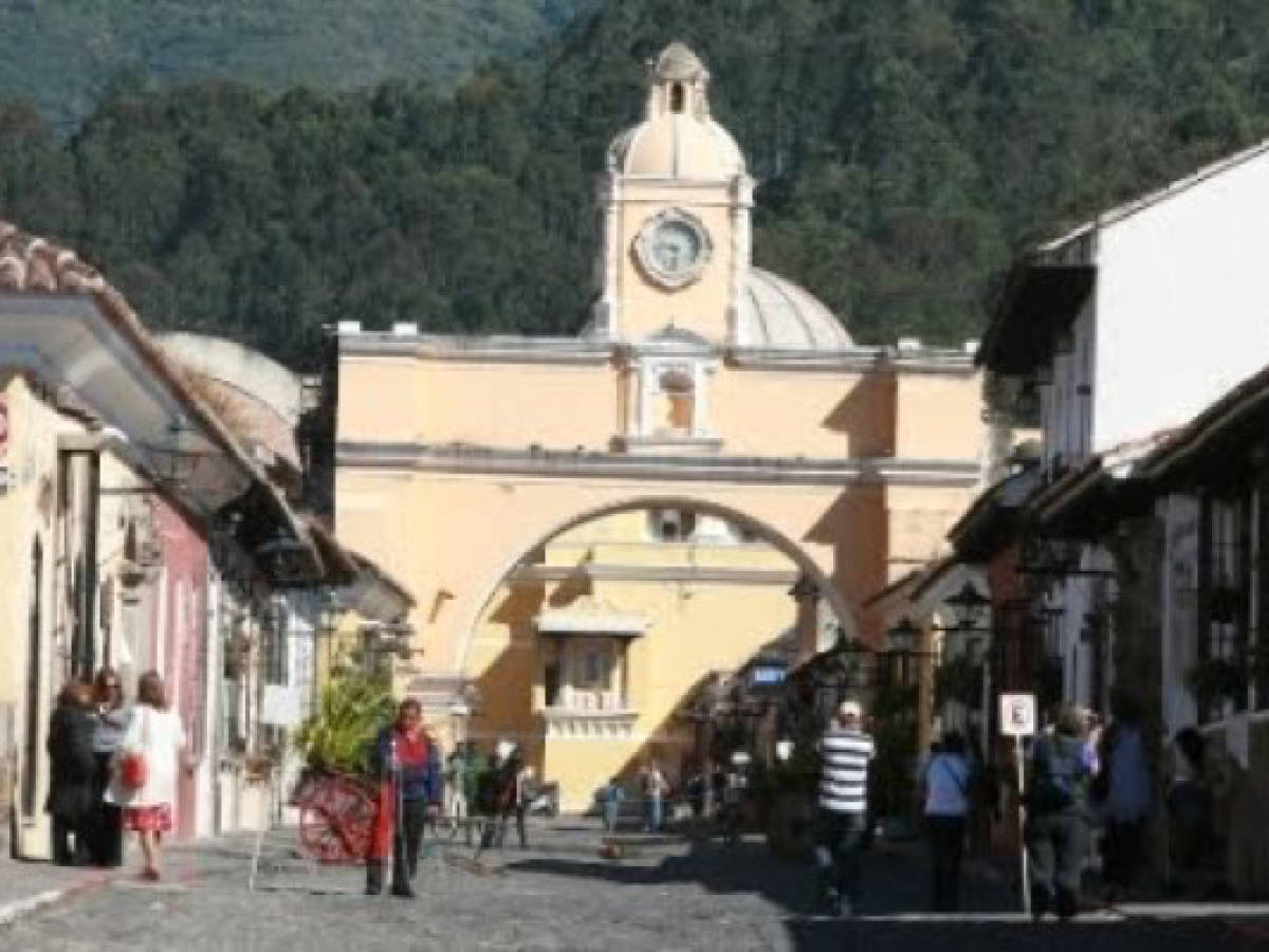 Guatemala espera a 40.000 salvadoreños en vacaciones