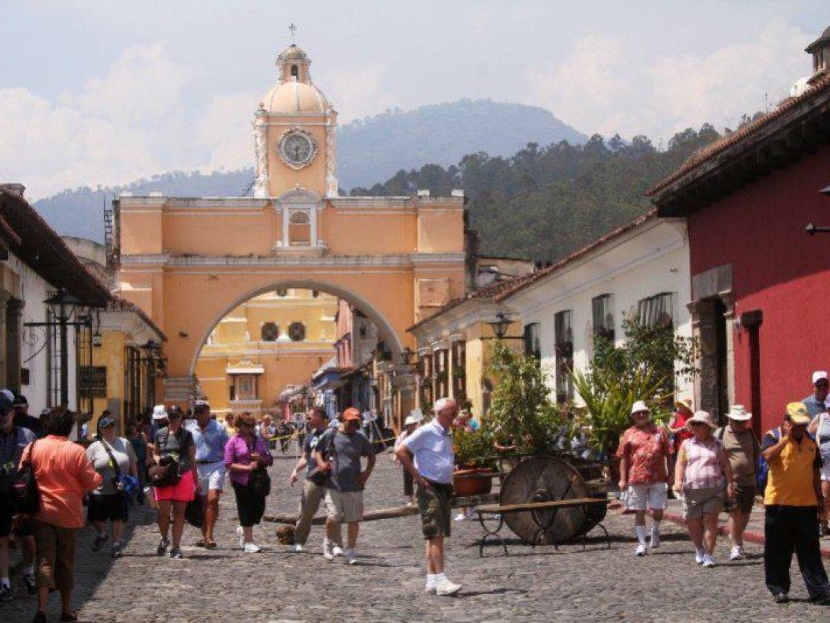 Guatemala prevé la llegada de 40 mil salvadoreños por feriado agostino