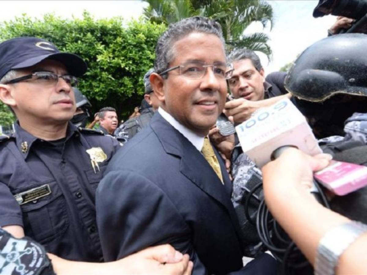Conceden arresto domiciliario a expresidente salvadoreño Flores