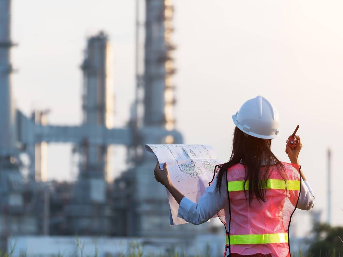 Profesiones ligadas a la Ingeniería atraen cada año a más mujeres panameñas