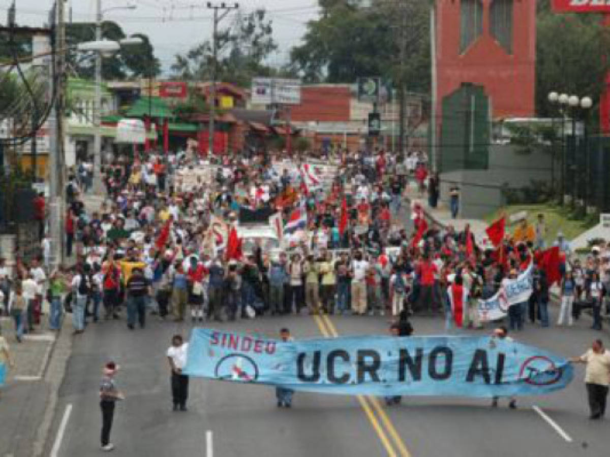 Masivas protestas paralizaron a Costa Rica
