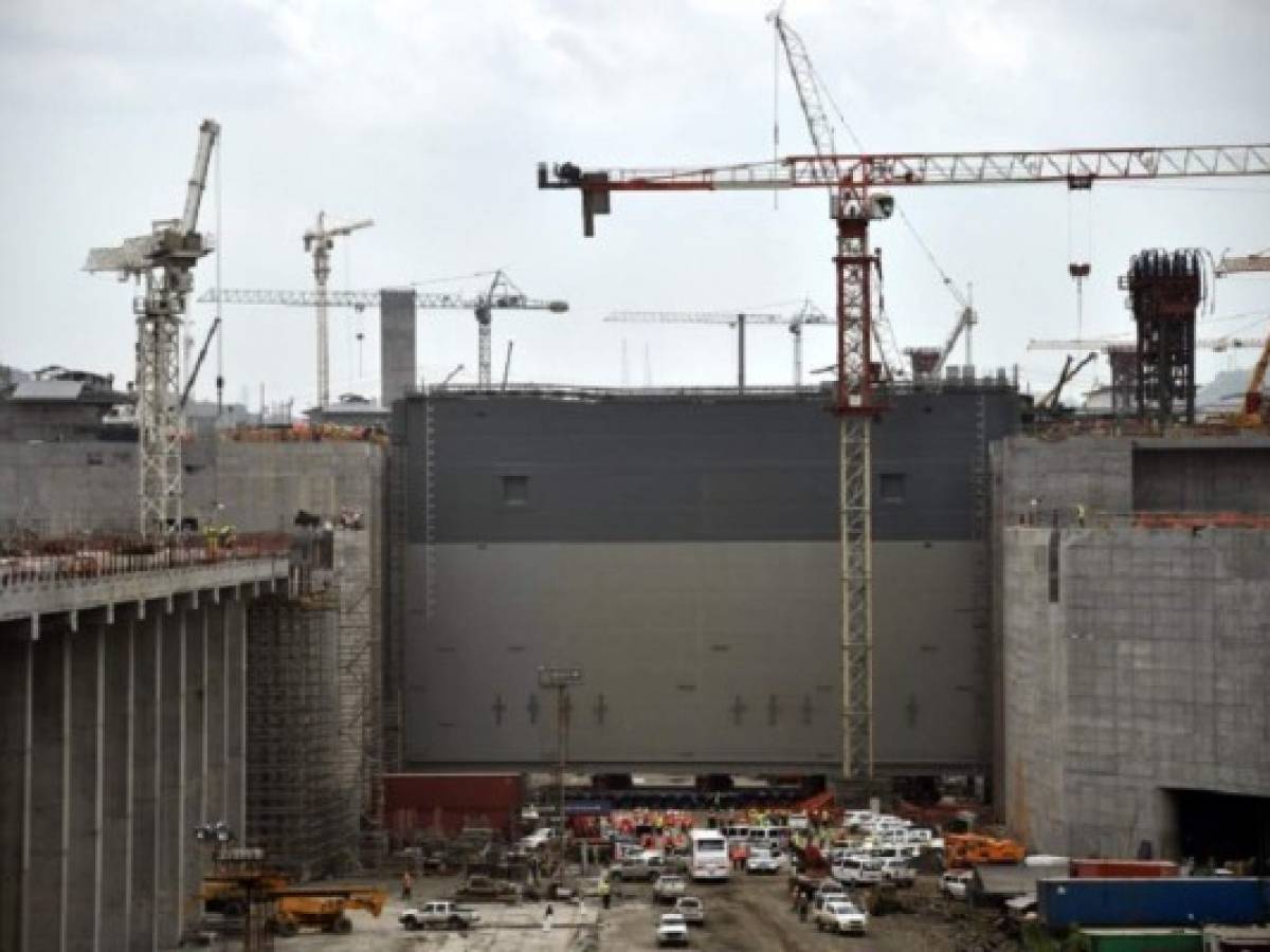 Panamá teme paralización en obras de ampliación del Canal por huelgas