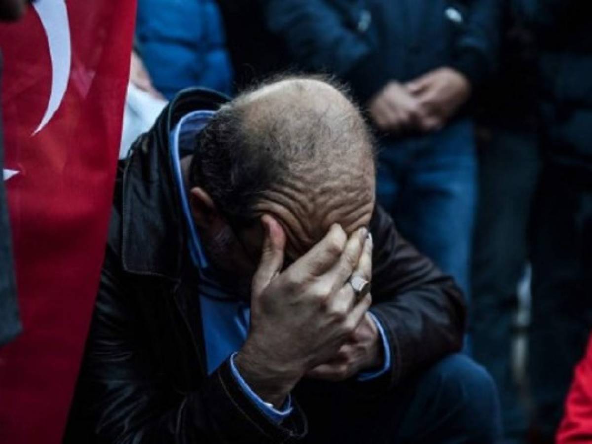 Turquía, enlutada tras el doble atentado de Estambul
