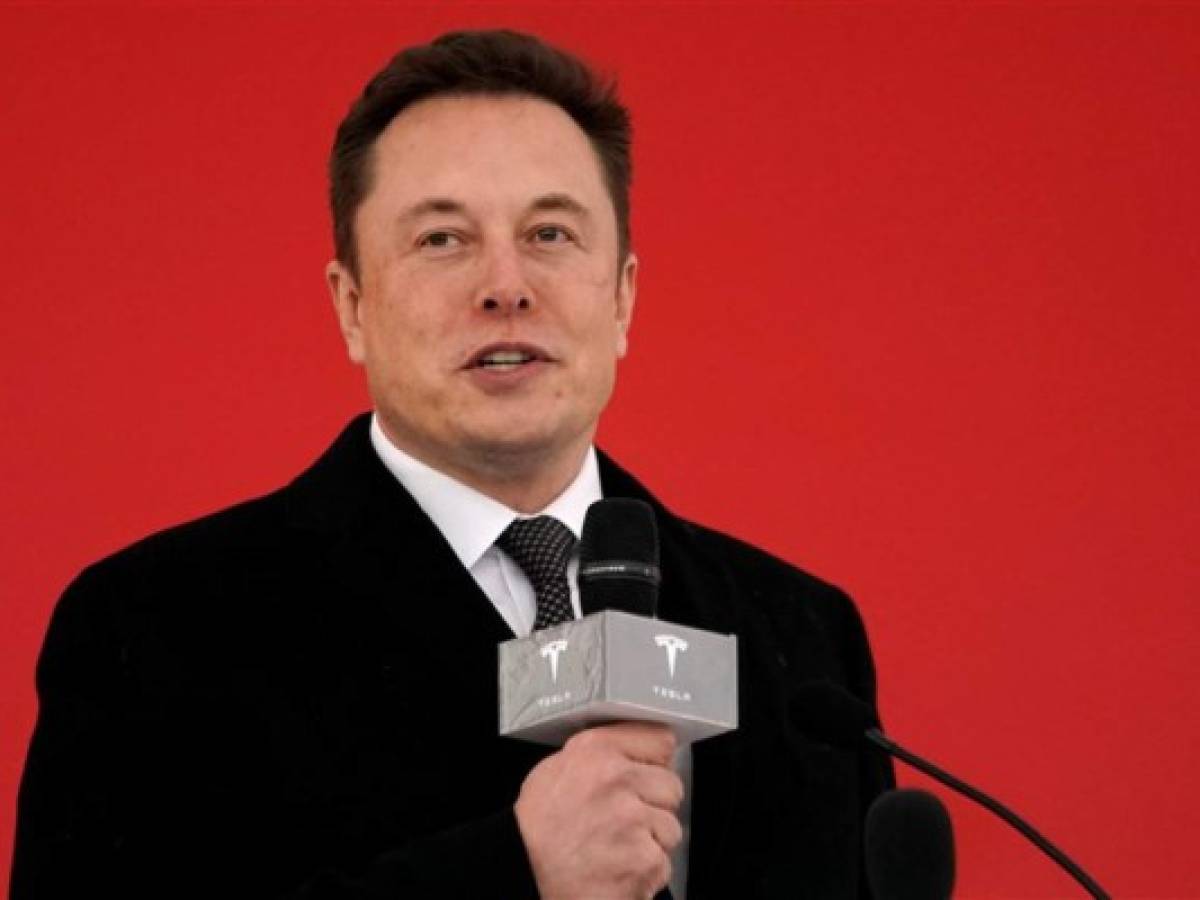 Comisión bursátil de EEUU acusa a Musk de violar acuerdo judicial