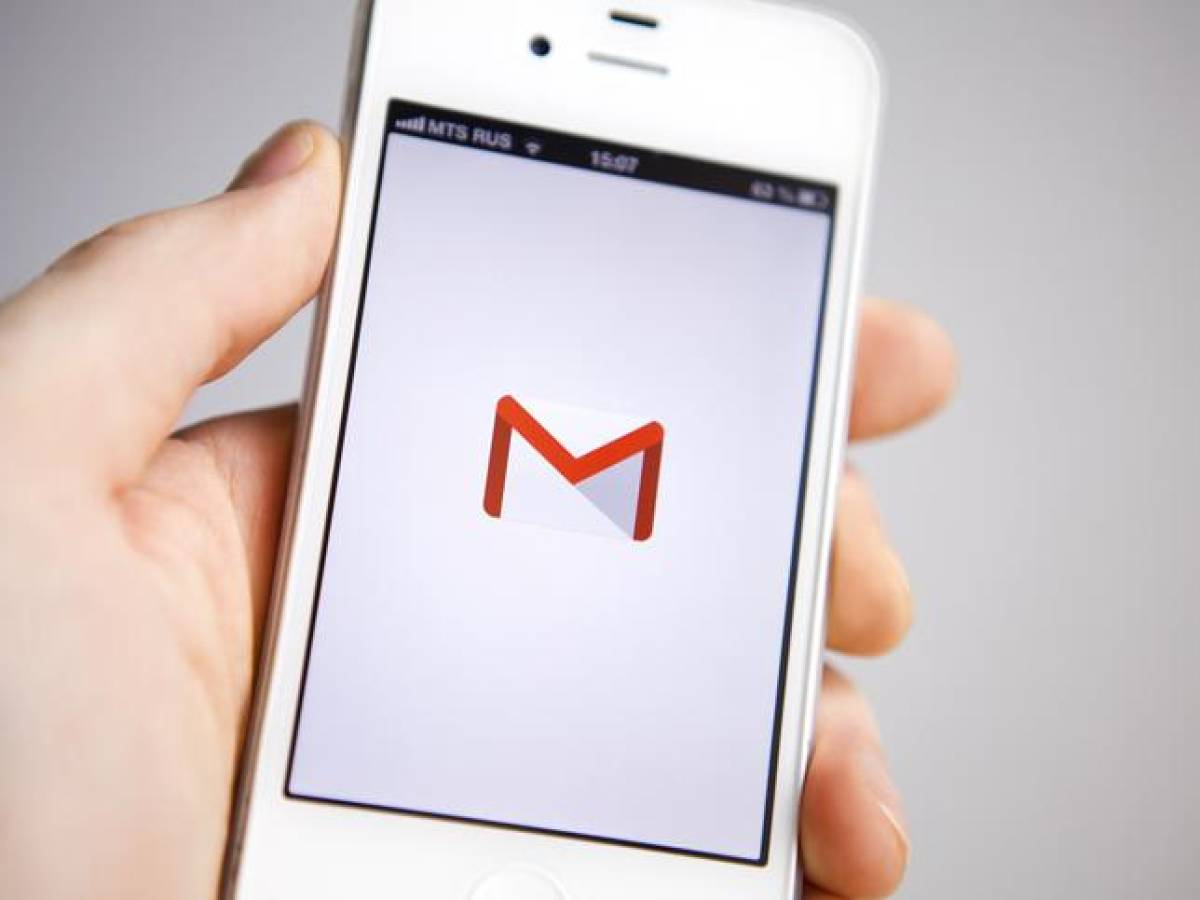 Gmail también incorpora la insignia azul para los remitentes legítimos