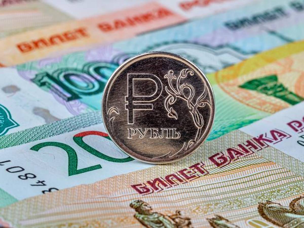 Rusia planea probar el rublo digital en agosto