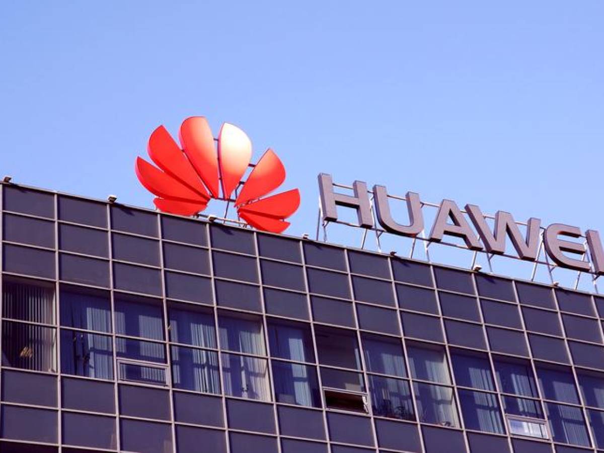 EEUU estudia revocar las licencias de exportación de Huawei