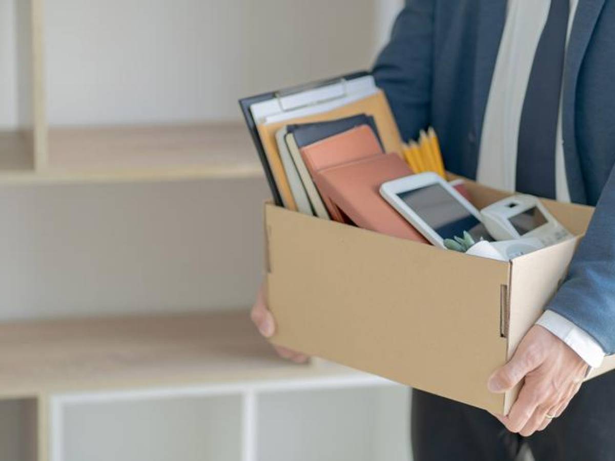 Recortes de empleo en EEUU ascienden a casi 67.000 en abril