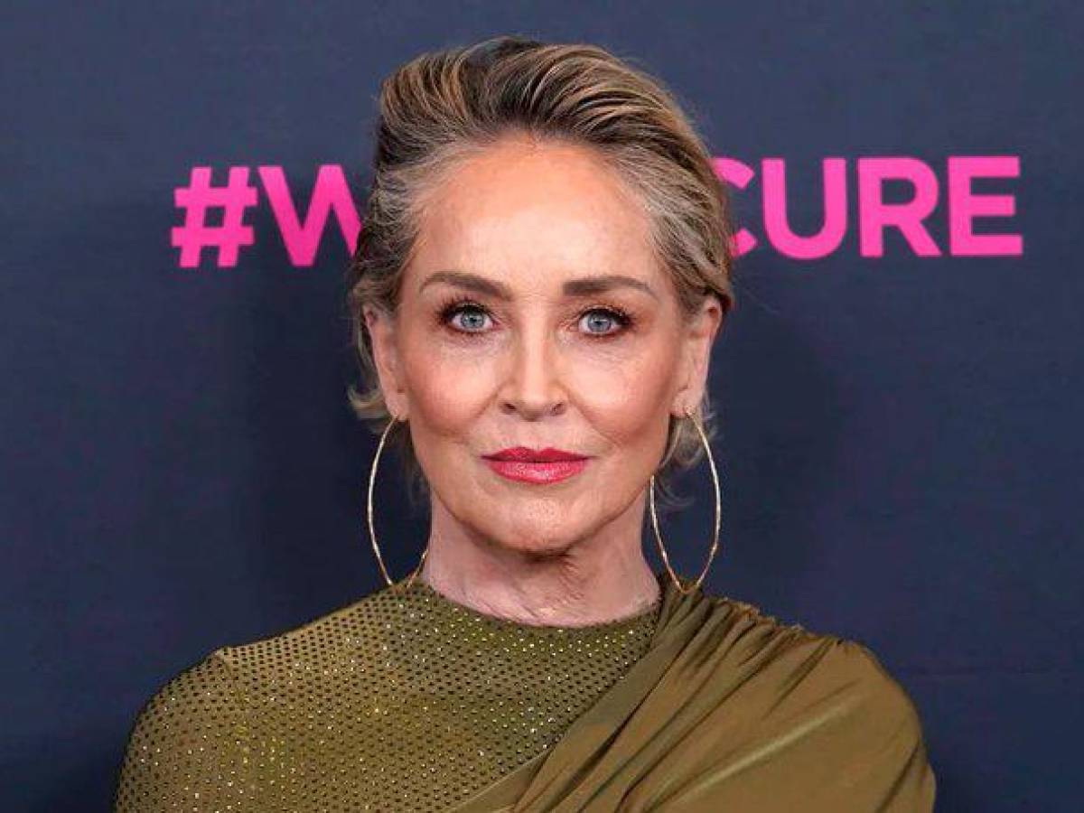 Sharon Stone: ‘Perdí la mitad de mi dinero en este asunto bancario’