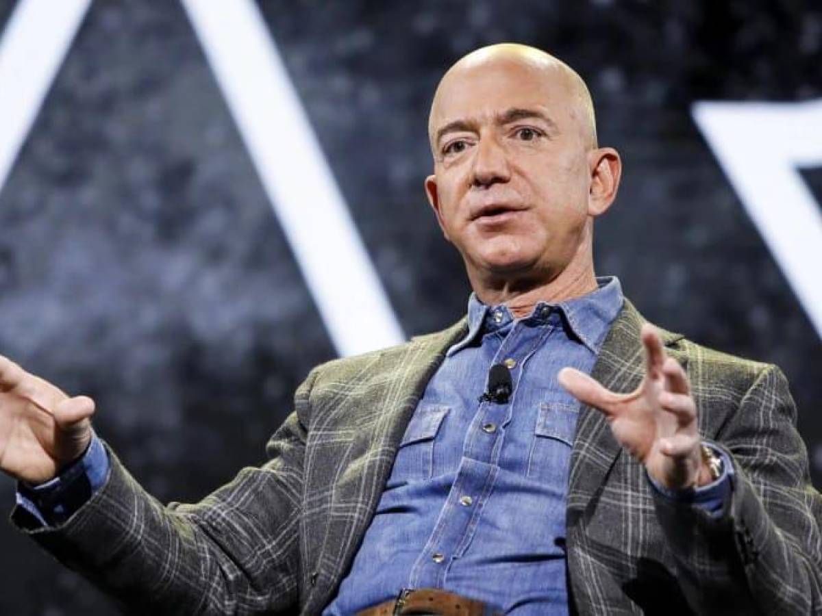 Jeff Bezos hace una ‘compra trol’ de acciones de Amazon