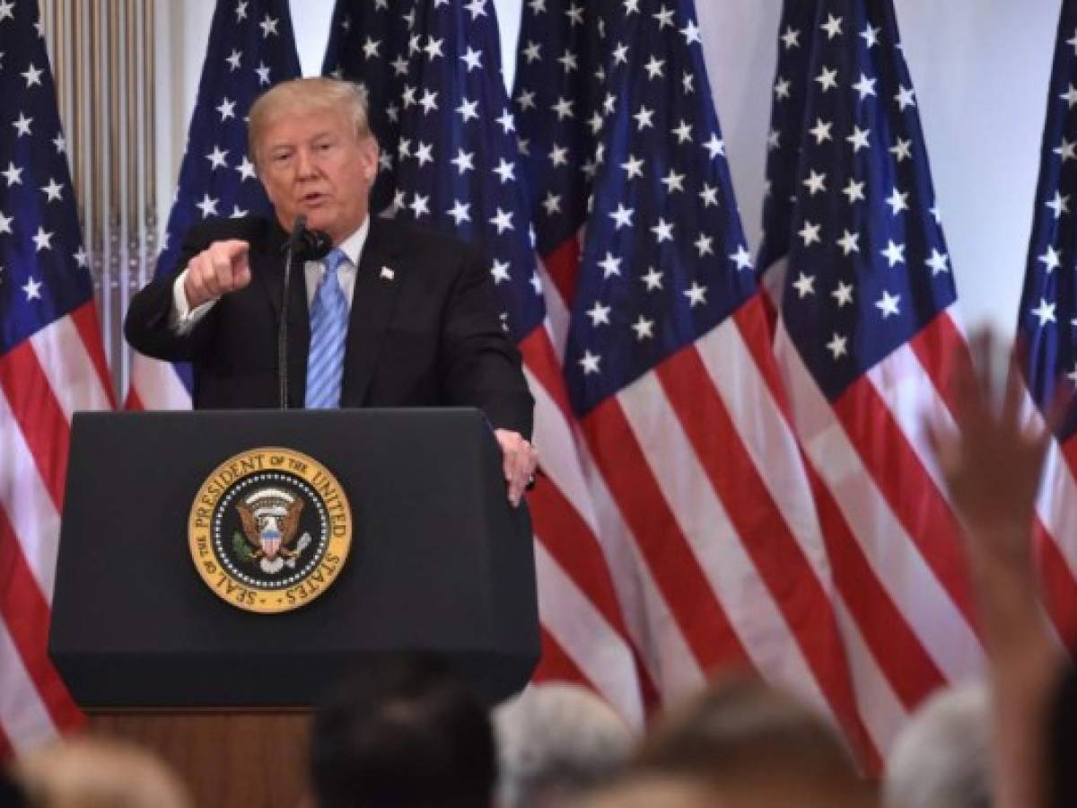 Trump: 'Nos ocuparemos de Venezuela' sin descartar intervención militar