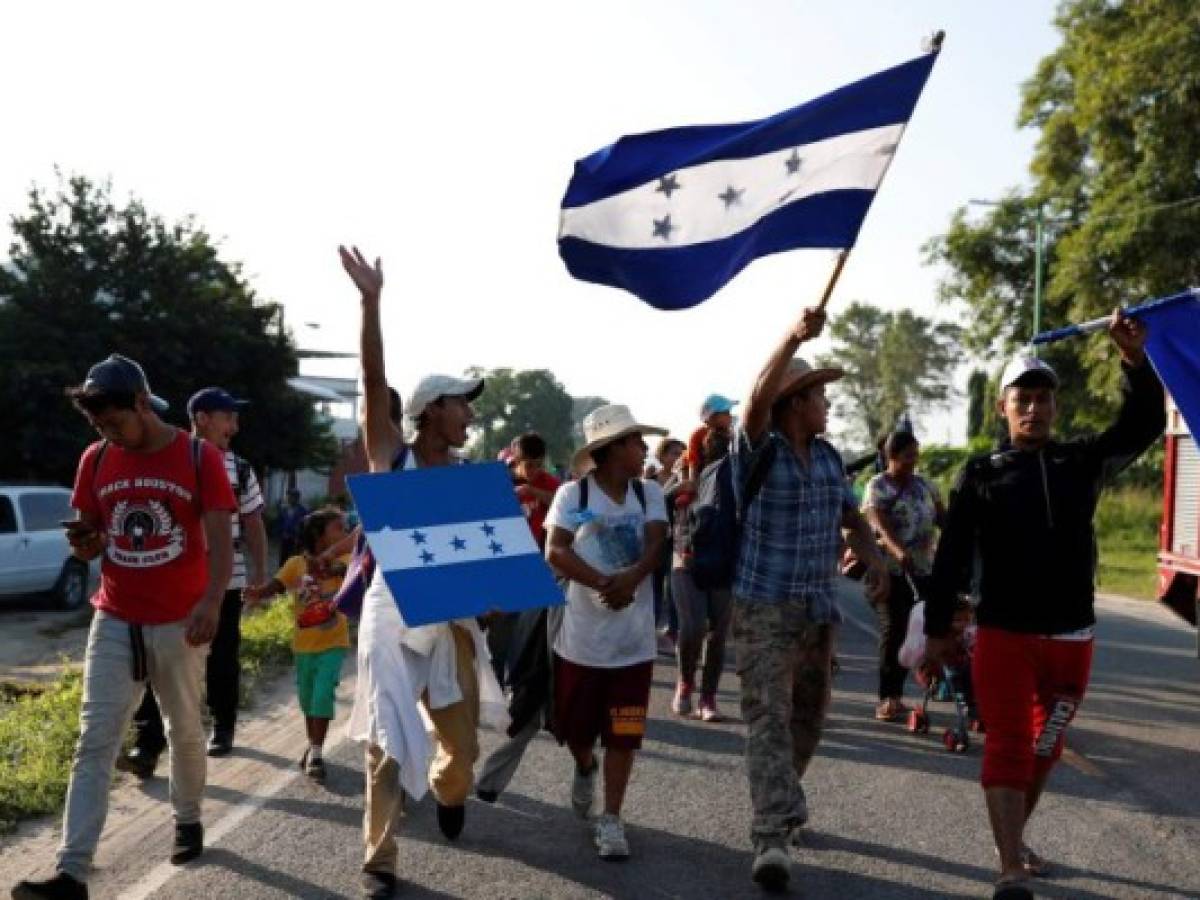 Caravana migrante enfila a Ciudad México en su sueño de llegar a EEUU