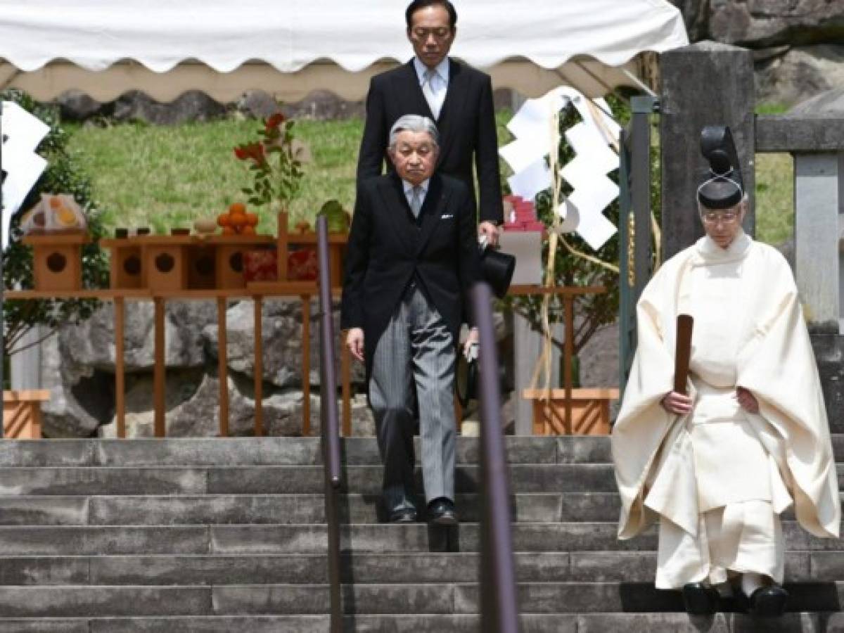 El emperador de Akihito de Japón abdica oficialmente