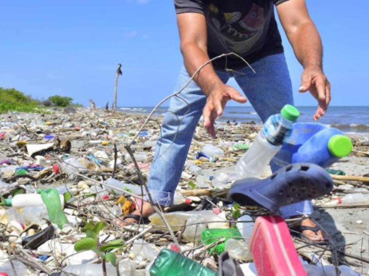 Guatemala dice que trabaja para reducir contaminación del río Motagua