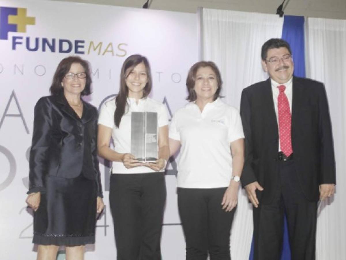 Fundemas entrega premio Marca Positiva 2014 por excelencia en RSE