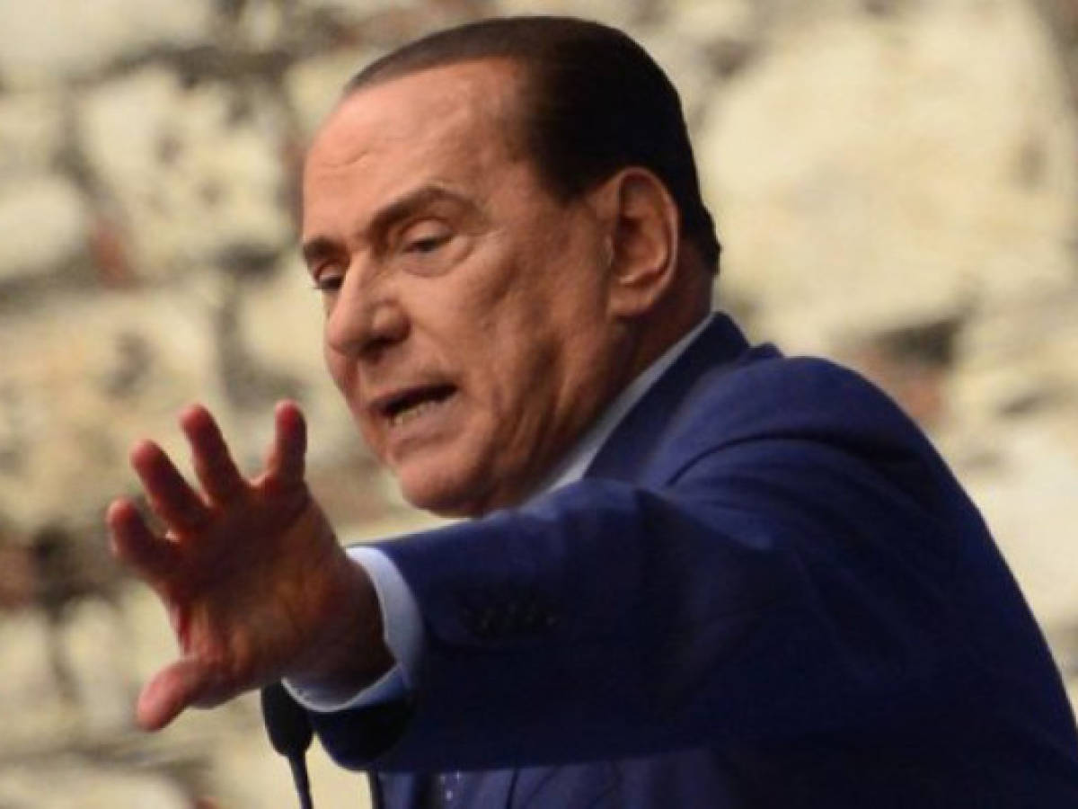 Condena a Berlusconi pone en peligro coalición de gobierno