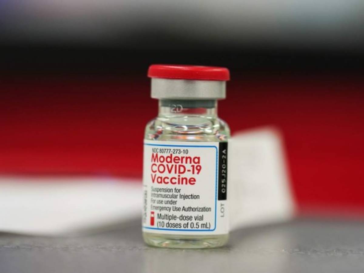 Moderna inicia ensayo de vacuna contra COVID-19 en menores de 12 años