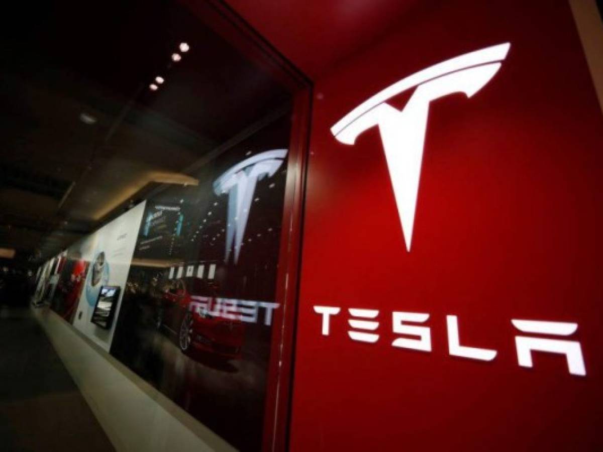 Tesla enfrenta otra demanda por discriminación racial