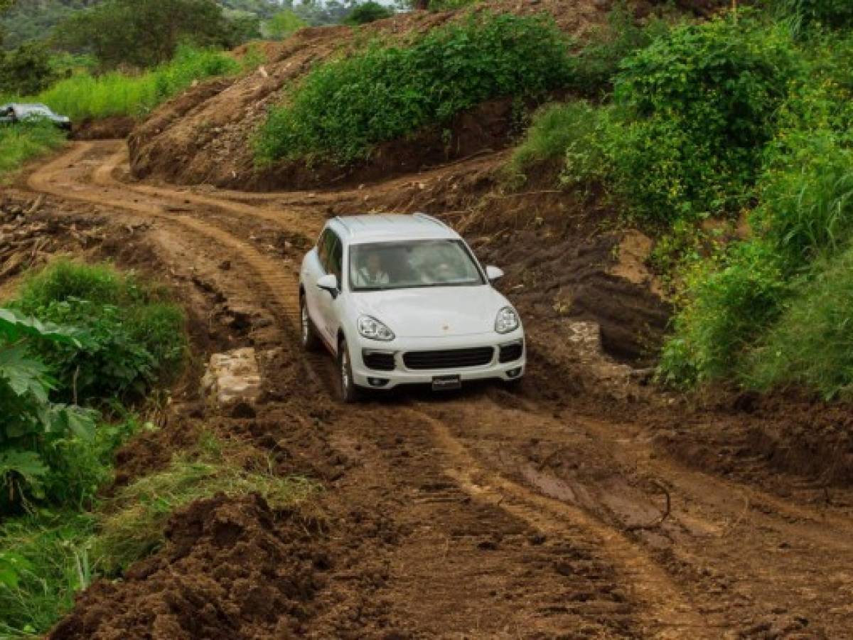 Porsche, sin miedo a caminos extremos