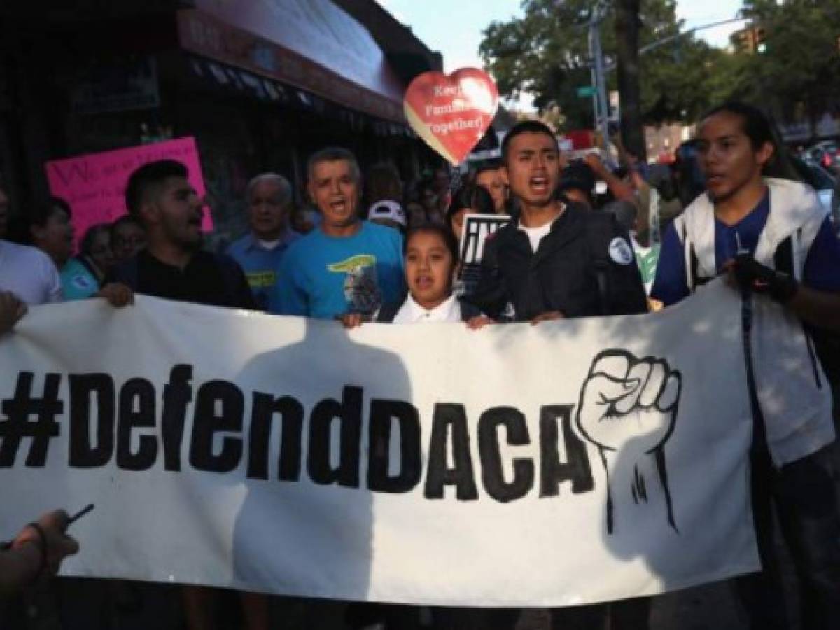 Mayoría de estadounidenses a favor de DACA, según encuesta