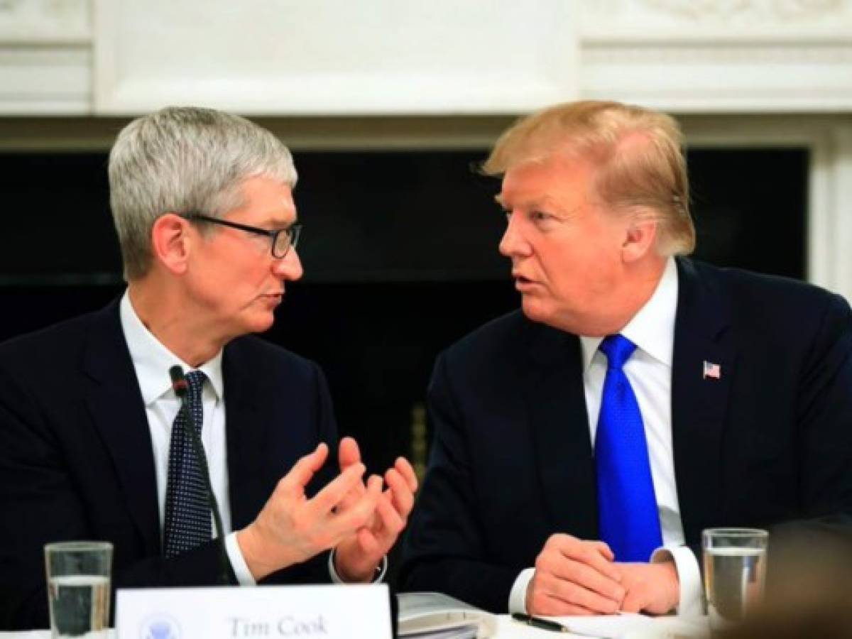 Así respondió Tim Cook, CEO de Apple, cuando el presidente Trump lo llamó 'Tim Apple'