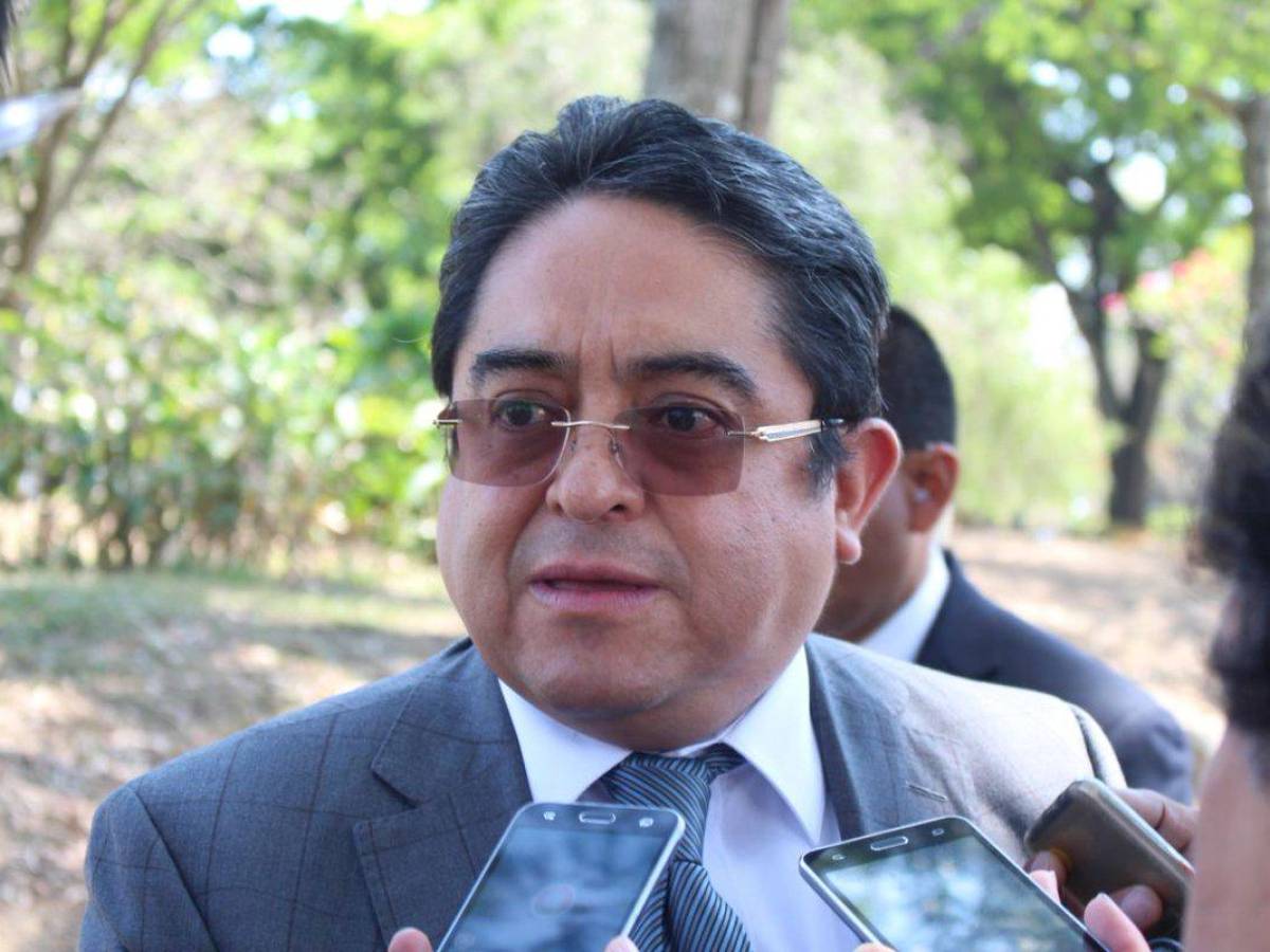 Guatemala: Exprocurador de Derechos Humanos abandona el país