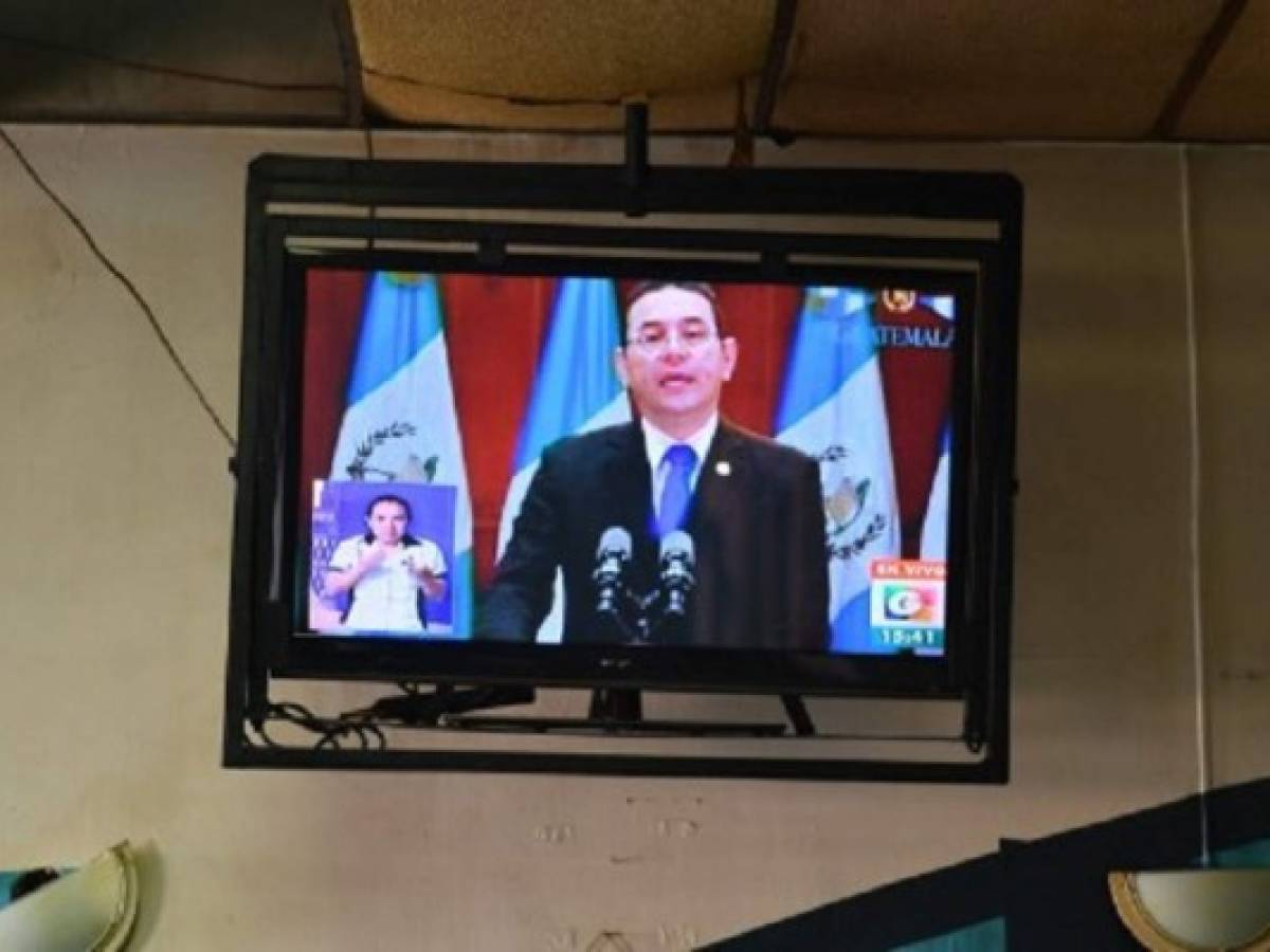 Jimmy Morales insiste tras el amparo a Velásquez: es persona 'non grata', abusó de su mandato