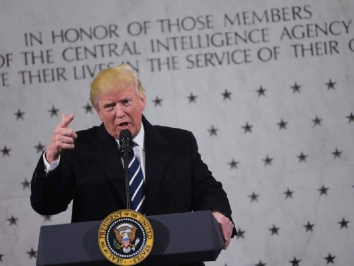 Trump renuncia 'temporalmente' a designar cárteles como 'grupos terroristas'