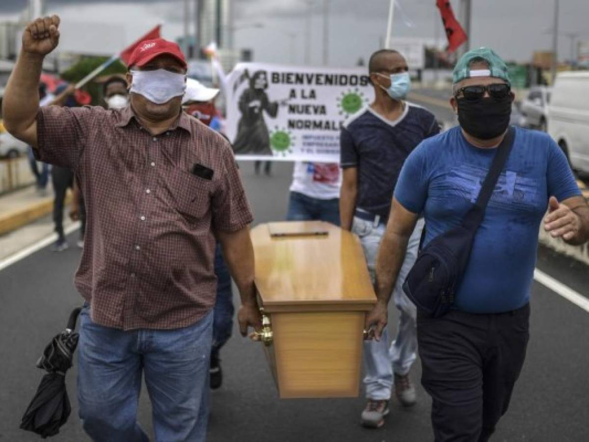 Protestan en Panamá por el levantamiento de la cuarentena por COVID-19