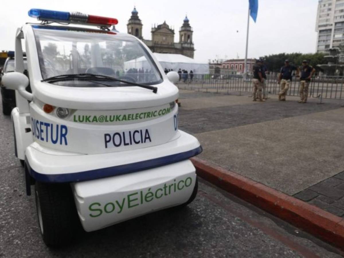 Inician estaciones de recarga de energía para vehículos eléctricos en Guatemala