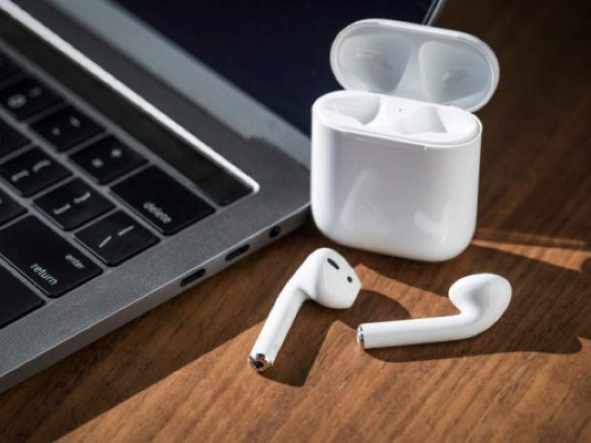 Con audífonos de alta gama, Apple va por más en mercado de audio