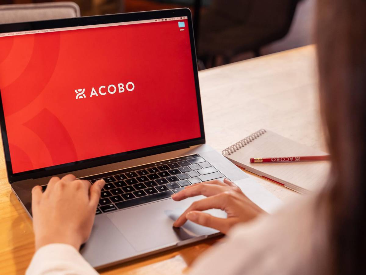 Grupo financiero ACOBO reporta uso no autorizado de su marca en El Salvador