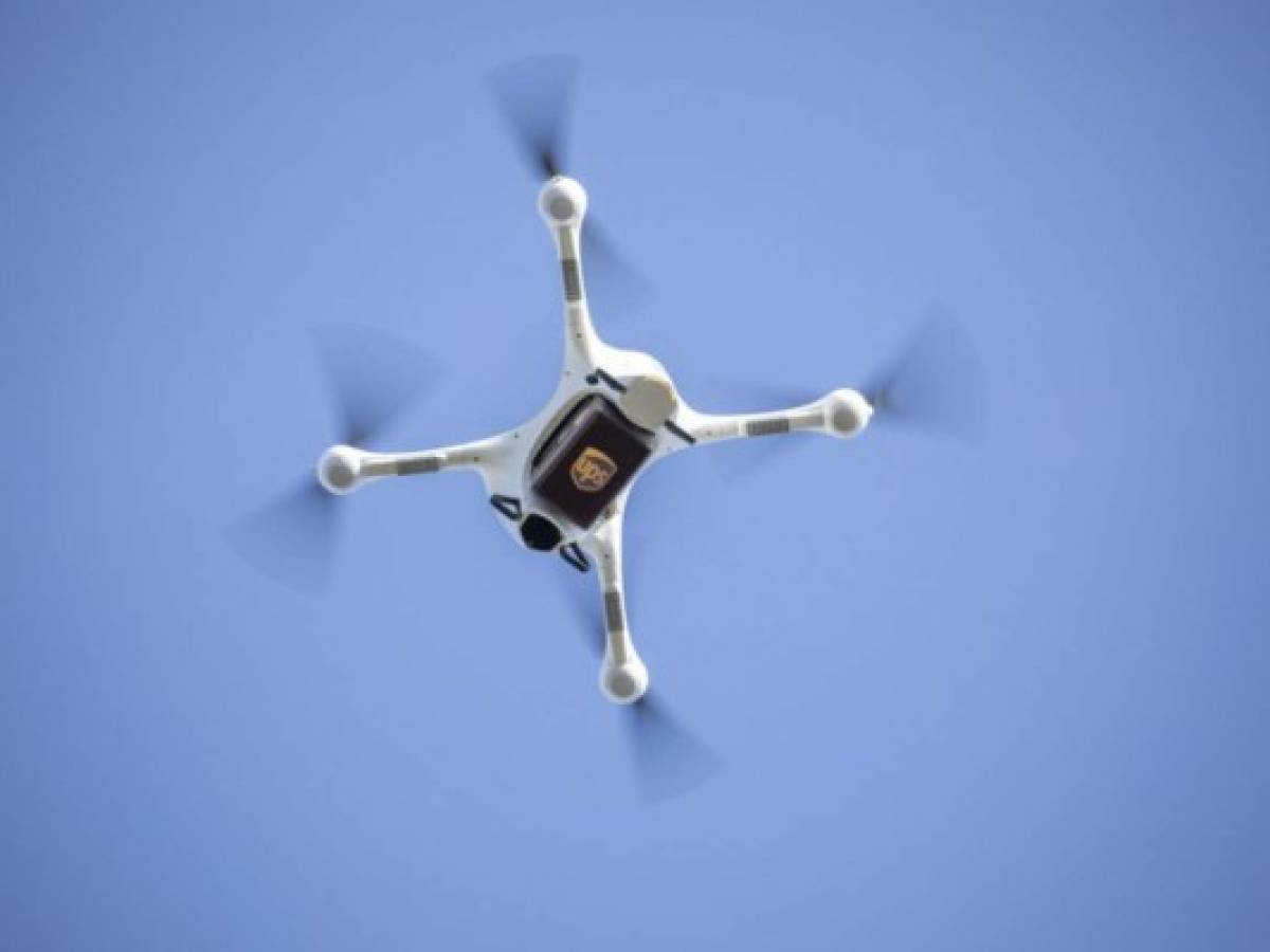 Drones de UPS ya entregan medicamentos en EEUU