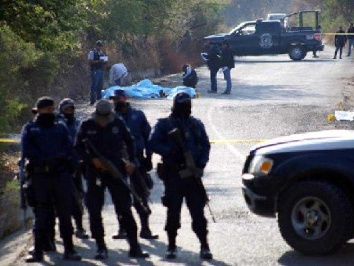 Trump ofrece a México apoyo en lucha contra el narco