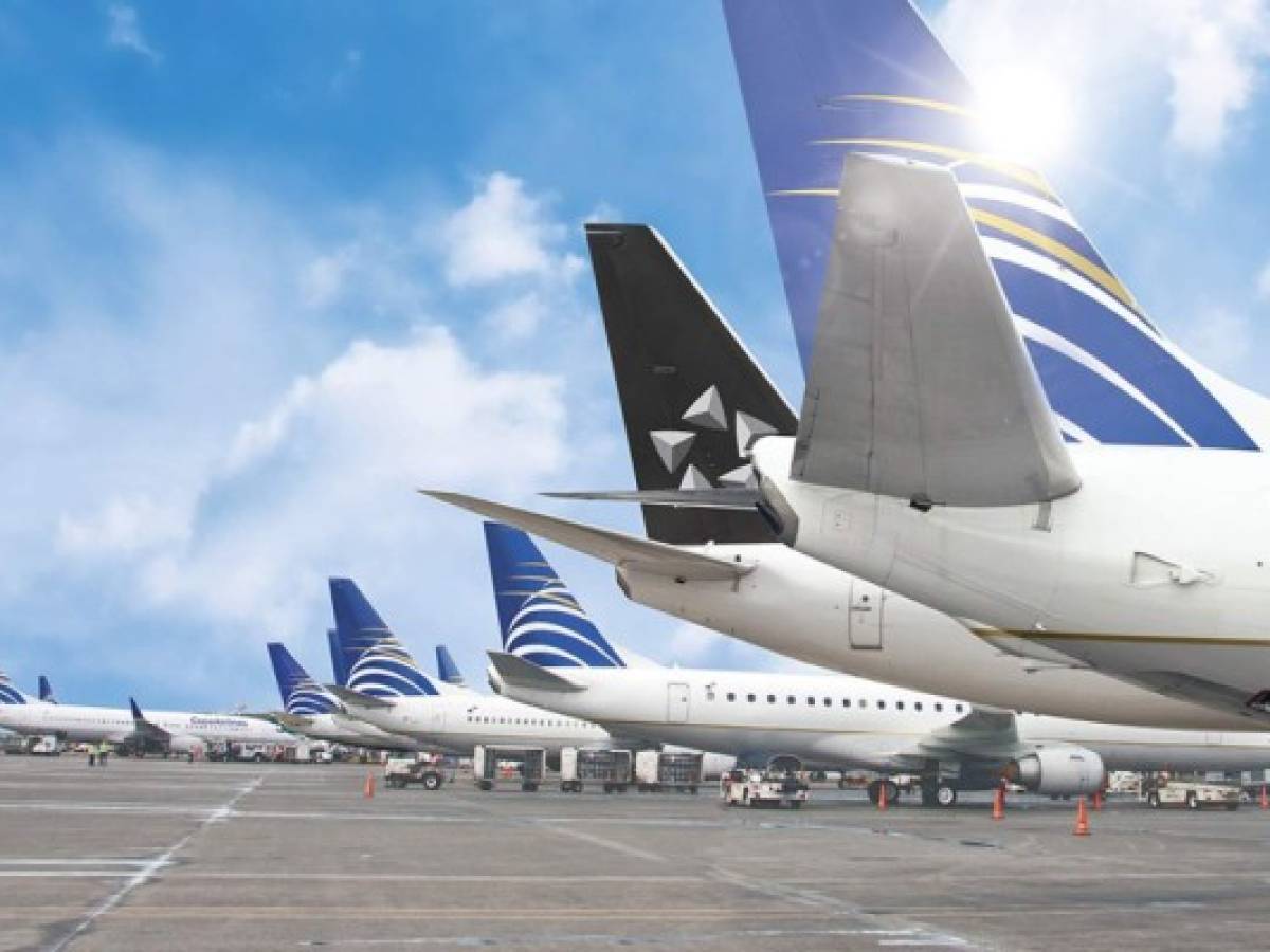 Pilotos de Copa amenazan con huelga por salarios