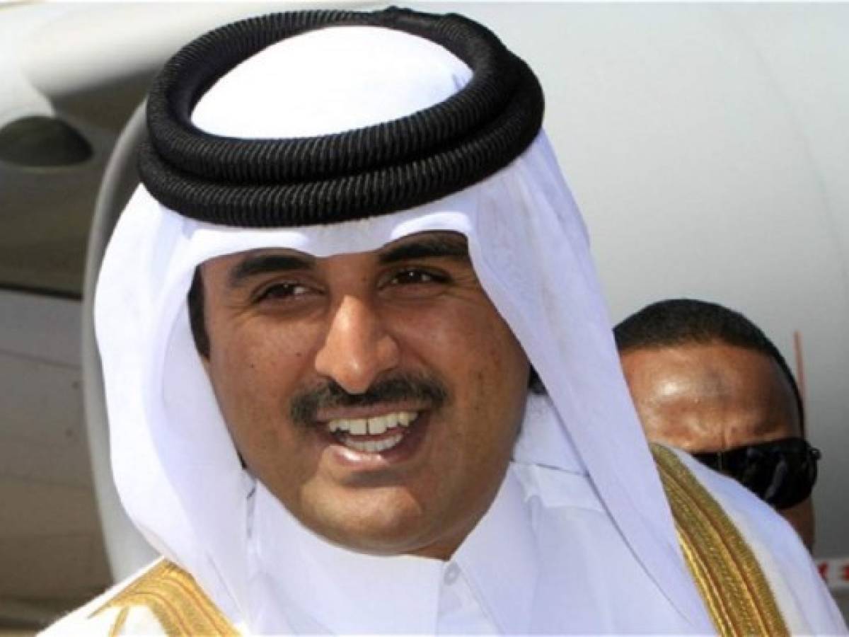Emir de Catar advierte sobre exceso de riqueza de un país