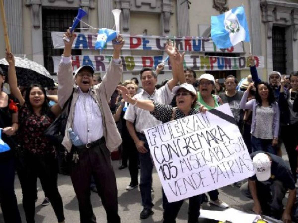 Guatemala: Indignados convocan a paro nacional anticorrupción