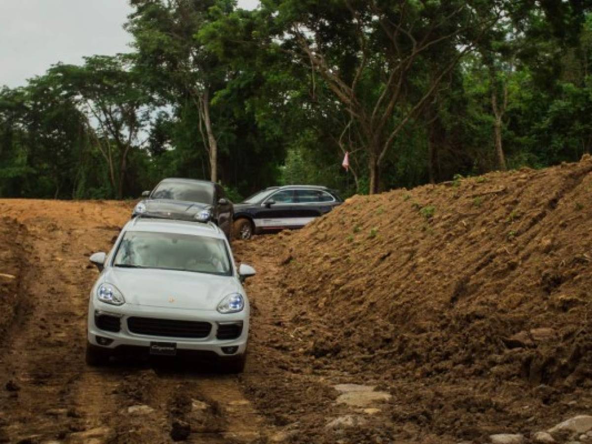 Porsche, sin miedo a caminos extremos